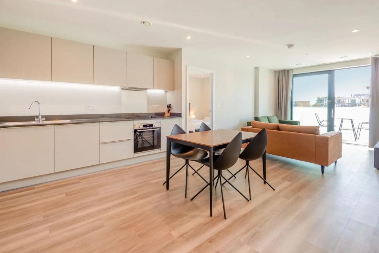 Modern Apartments In Brentford 2 Minutes Walk From Kew Bridge Екстер'єр фото