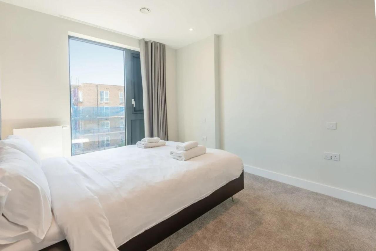 Modern Apartments In Brentford 2 Minutes Walk From Kew Bridge Екстер'єр фото