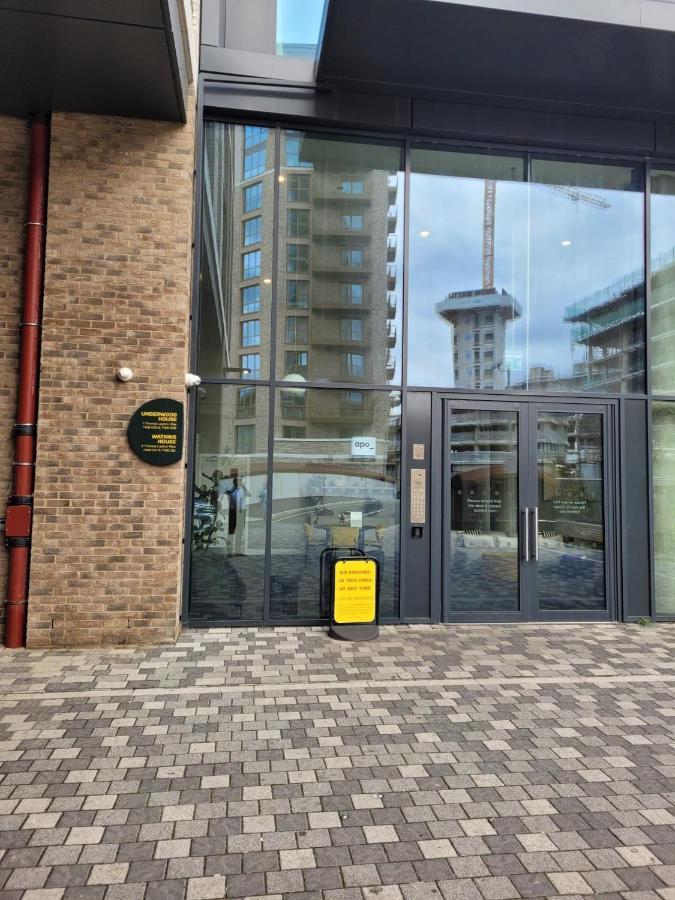 Modern Apartments In Brentford 2 Minutes Walk From Kew Bridge Екстер'єр фото